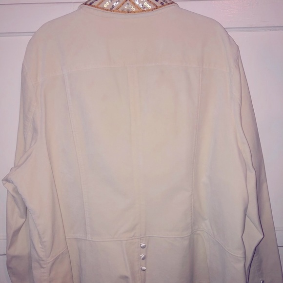 Plus Size Fun versatile blazer😉😉😉 - Picture 4 of 4